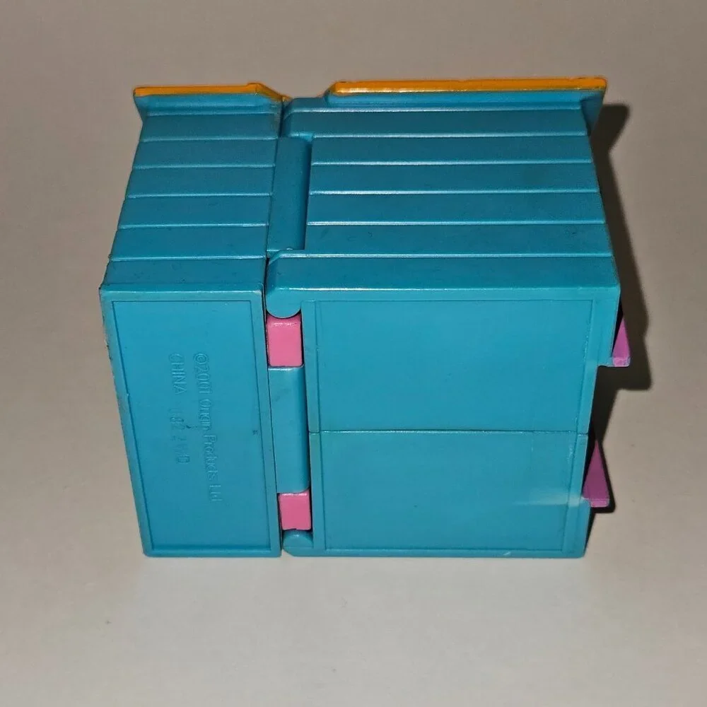 Polly Pocket Pet Pals Folding Dog House Origin 2001 Toy Food Bowl Basket READ